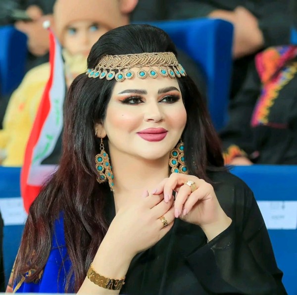 من هي إيناس طالب ويكيبيديا من هو زوج الفنانة العراقية ايناس طالب كم عمر الإعلامية ايناس طالب وزوجها انستقرام